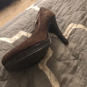 Alfa I brown suede heels (size 9)